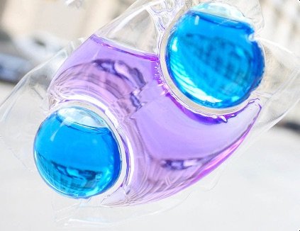 Three cavity laundry pods